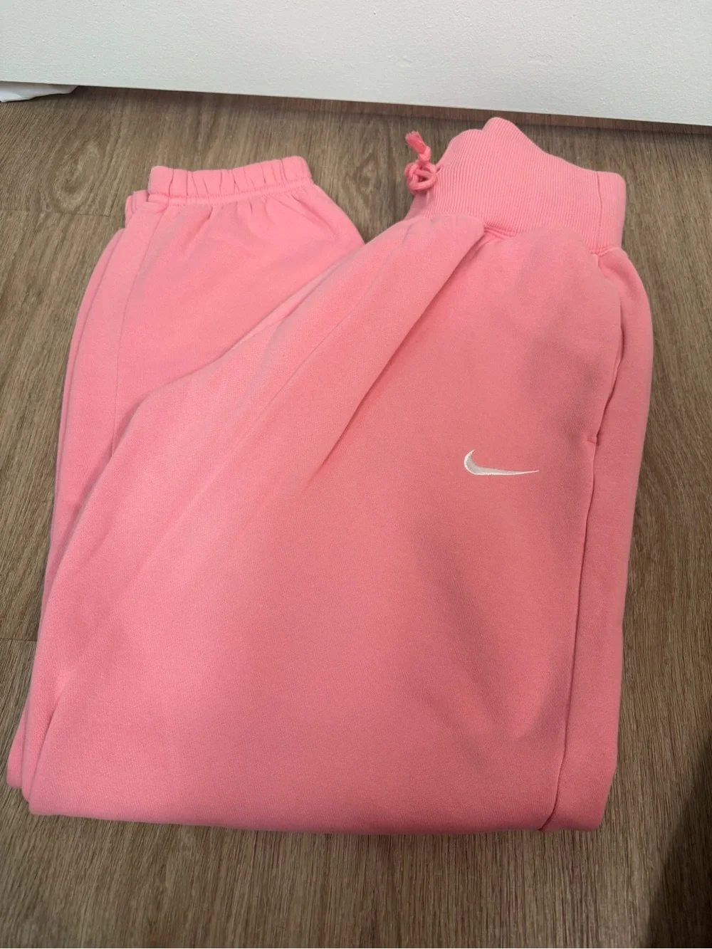 Coral Oversized Nike Pink Sweatpants